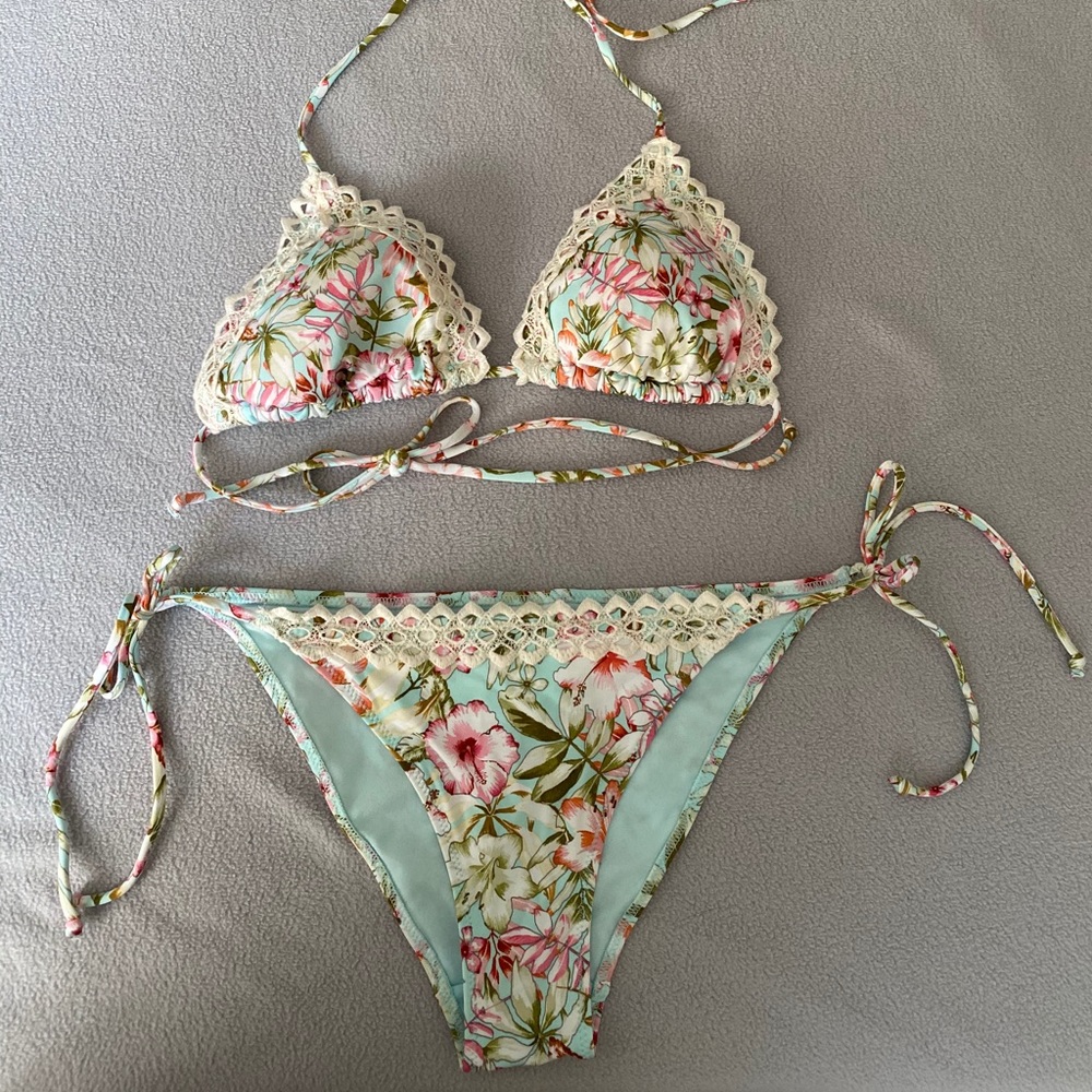 Tropical print bikini